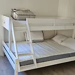 Modern In Aros With Swimming Pool!-moderne Pa Aros Med Svommebasseng! Apartmán Søgne